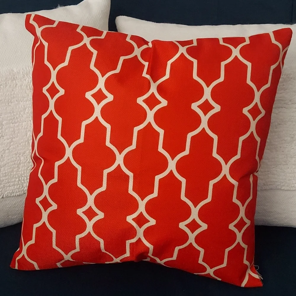 Set (2) Decorative Pillow Covers 18 x 18